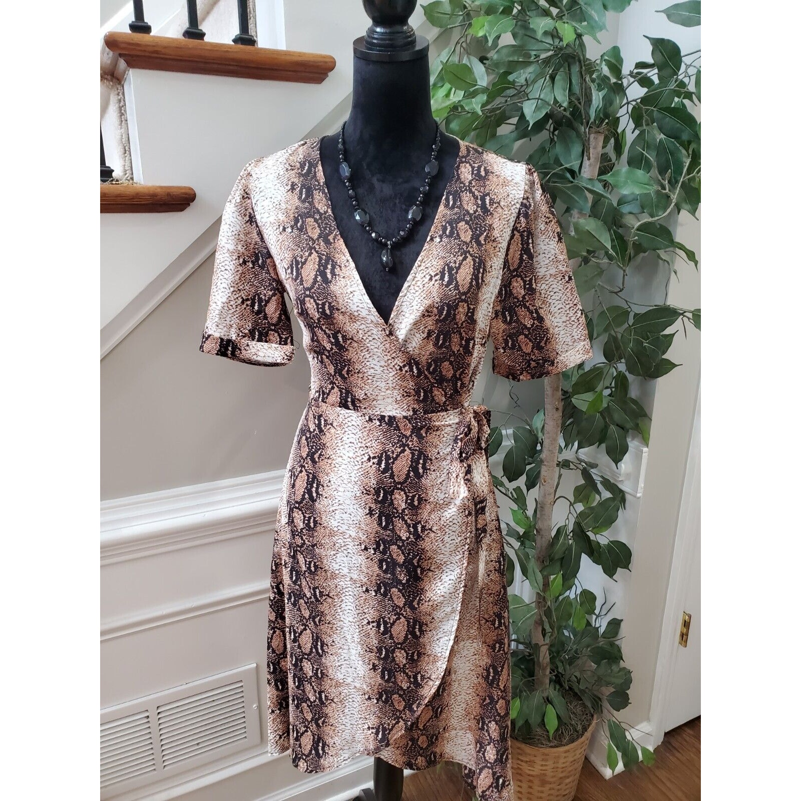Fashion Nova Women Brown Snake Print Polyester Wrap V Neck Knee Length Dress M